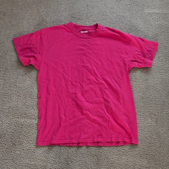 Gildan unisex Vibrant Pink Short Sleeve Tee size Large - Picture 1 of 5